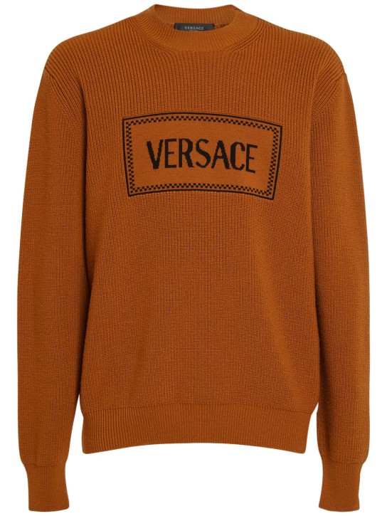 Versace: Suéter de punto de lana - Caramelo - men_0 | Luisa Via Roma