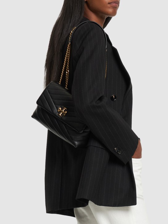Tory Burch: Kleine Tasche aus Leder „Kira“ - Schwarz - women_1 | Luisa Via Roma
