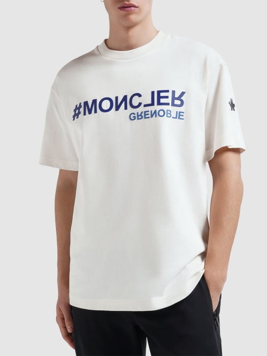 Moncler Grenoble: Logo压纹厚重平纹针织T恤 - Natural - men_1 | Luisa Via Roma
