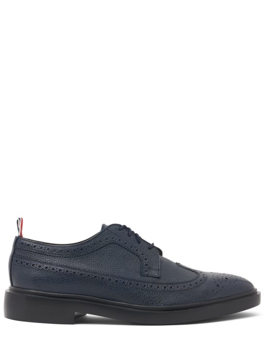 Thom Browne: Classic leather lace-up shoes - men_6 | Luisa Via Roma