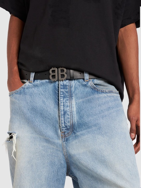 Balenciaga: 3.5cm Crypto BB leather belt - Siyah - men_1 | Luisa Via Roma