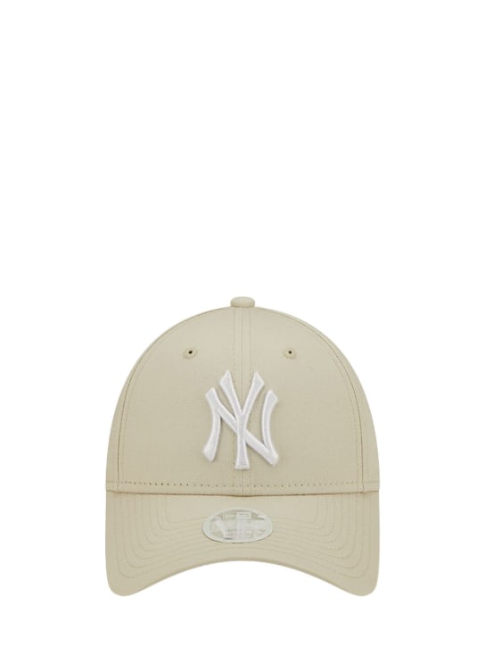 New Era: Female League ESS 9Forty NY Yankees棒球帽 - 米黄色/白色 - women_0 | Luisa Via Roma
