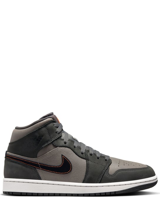 Nike: Sneakers "Air Jordan 1 Mid SE" - men_0 | Luisa Via Roma