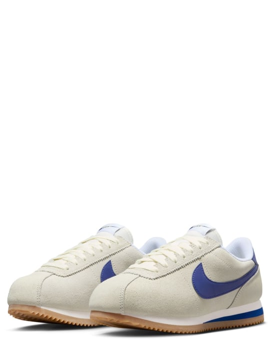 Nike: Sneakers "Cortez" - Pale Ivory/Blue - women_1 | Luisa Via Roma