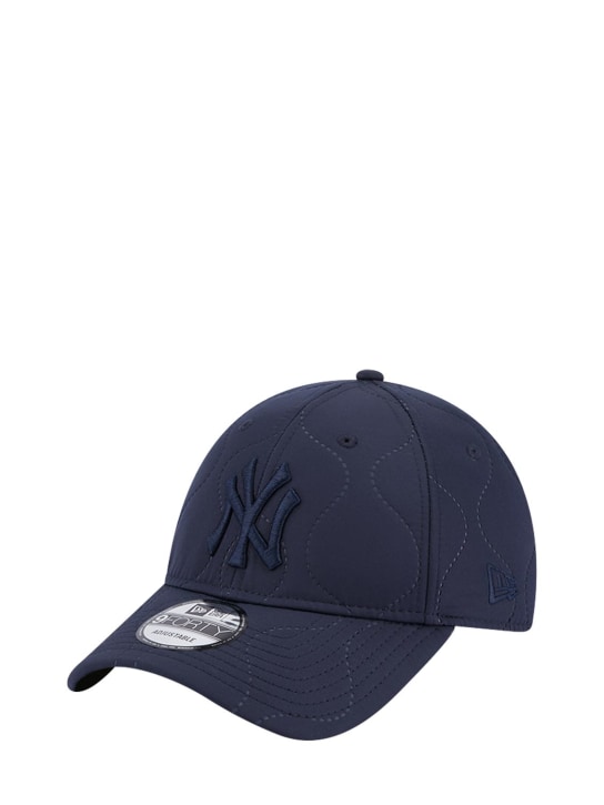 New Era: Casquette MLB quilted 9Forty New York Yankees - Bleu - men_1 | Luisa Via Roma