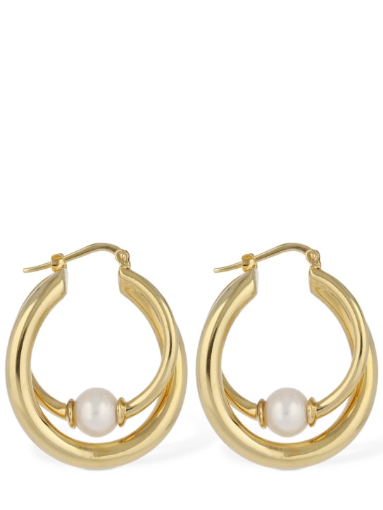 Chloé: Boucles d'oreilles en perles Darcey - Or/Blanc - women_0 | Luisa Via Roma