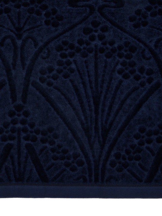Liberty: Ianthe bath towel - Blue - ecraft_4 | Luisa Via Roma