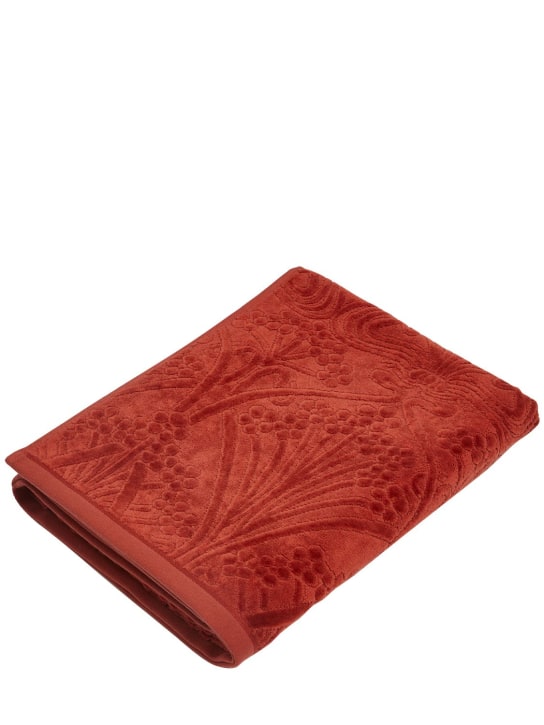 Liberty: Ianthe hand towel - Red - ecraft_2 | Luisa Via Roma