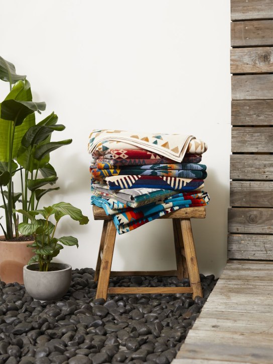 Pendleton Woolen Mills: Handtuch aus Jacquard - Bunt - ecraft_1 | Luisa Via Roma