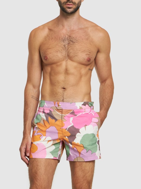 Tom Ford: Bold daisy swim shorts - Rosa - men_1 | Luisa Via Roma