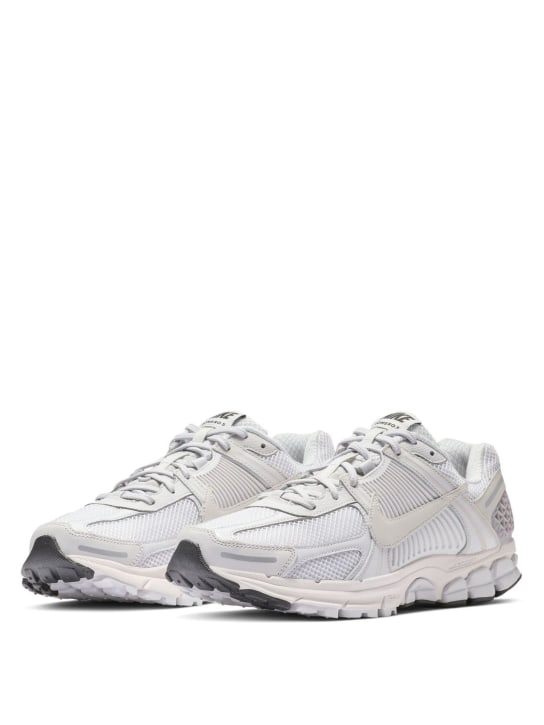Nike: Sneakers Zoom Vomero 5 - Vast Grey/Vast - women_1 | Luisa Via Roma