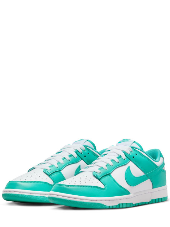 Nike: Sneakers Dunk Low Retro - White/Clear Jad - men_1 | Luisa Via Roma