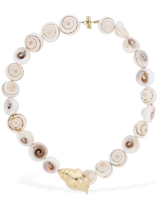 Timeless Pearly: Shell charm collar necklace - women_0 | Luisa Via Roma