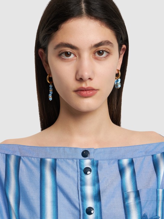 Timeless Pearly: Mismatched ceramic earrings - women_1 | Luisa Via Roma