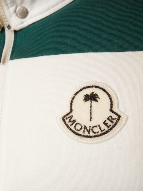 Moncler Genius: Moncler x Palm Angels jersey down jacket - 그린/화이트 - men_1 | Luisa Via Roma