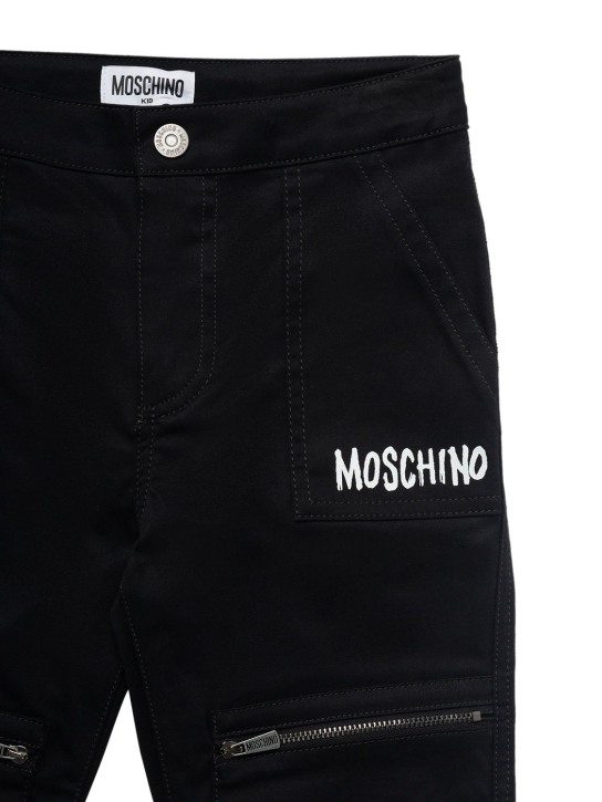 Moschino: Pantalon cargo en coton imprimé logo - Noir - kids-boys_1 | Luisa Via Roma