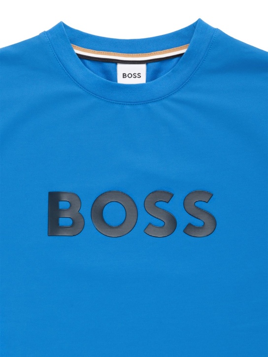 Boss: T-shirt en jersey de coton à logo caoutchouté - kids-boys_1 | Luisa Via Roma