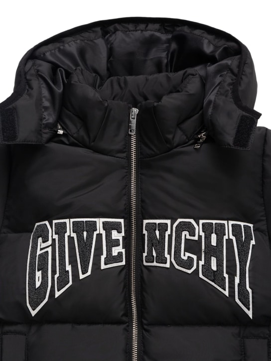 Givenchy: Doudoune en nylon avec patch logo - Noir - kids-boys_1 | Luisa Via Roma