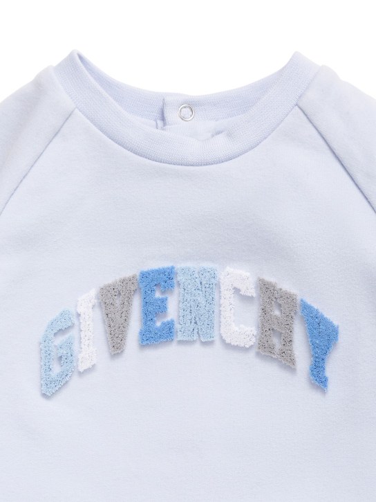Givenchy: Barboteuse en coton avec patch logo - Bleu Clair/Blanc - kids-boys_1 | Luisa Via Roma
