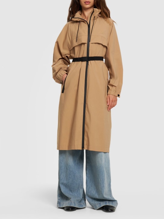 Burberry: Edenthorpe hooded long rain jacket - Archive Beige - women_1 | Luisa Via Roma