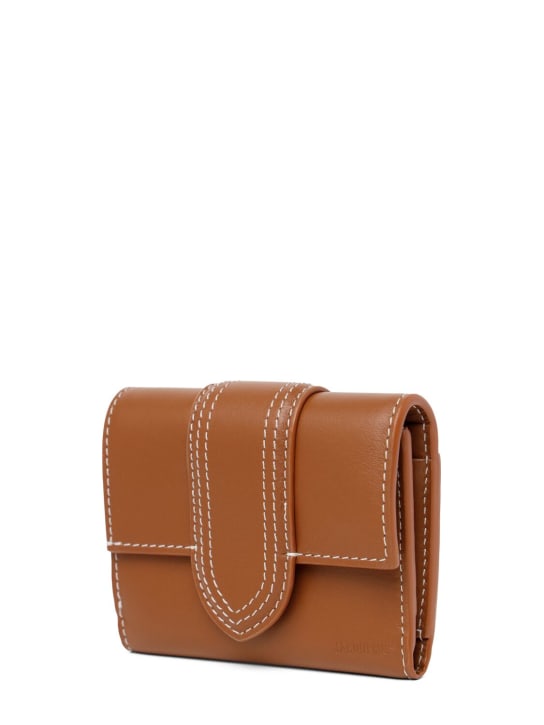 Jacquemus: Le Compact Bambino leather wallet - Light Brown 2 - women_1 | Luisa Via Roma