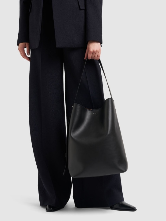 Max Mara: Archetipo1 leather tote bag - Black - women_1 | Luisa Via Roma