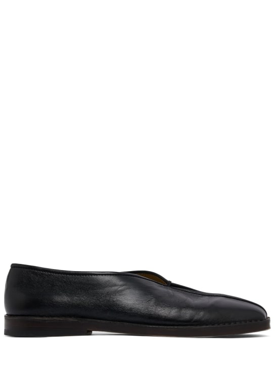 Lemaire: Leather flat slippers - Black - men_0 | Luisa Via Roma