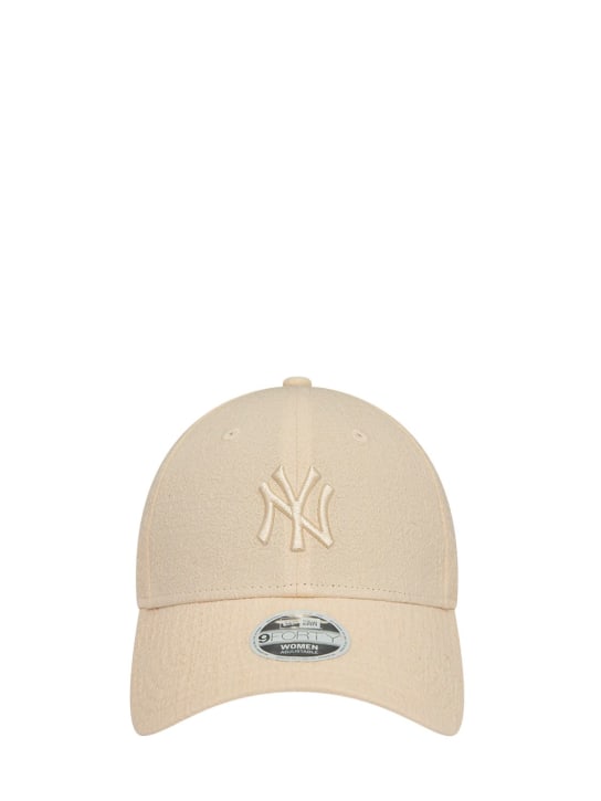 New Era: NY Yankees Bubble Stitch 9Forty帽子 - 米黄色 - women_0 | Luisa Via Roma