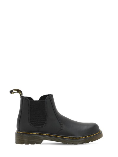 dr martens leather chelsea boots