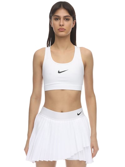 top deportivo nike blanco