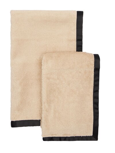 black and beige towels