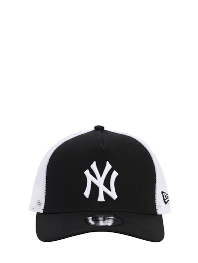 ny cap black white