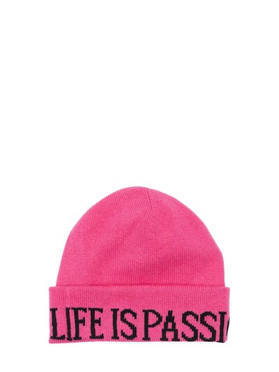 black wool beanie hat