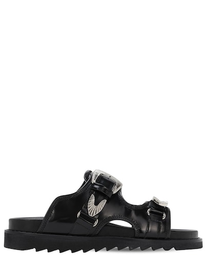 toga virilis sandals