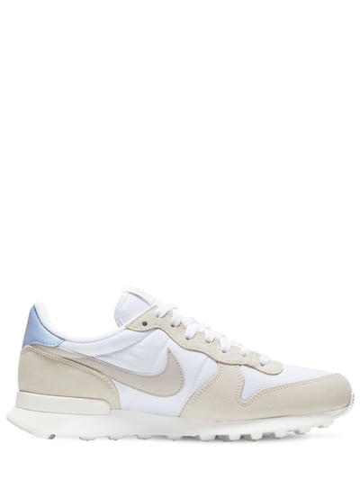 nike internationalist white leather