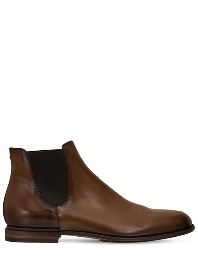 loding chelsea boots
