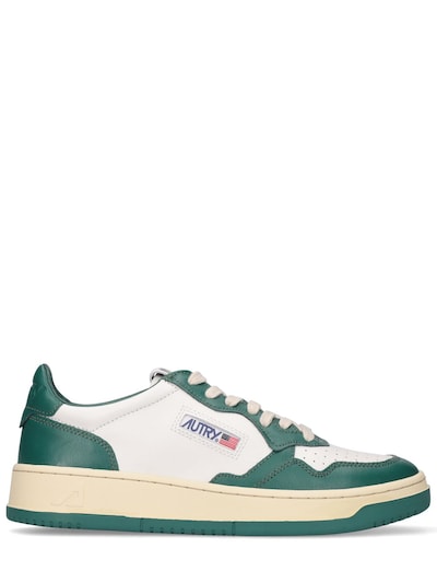 Autry - 35mm medalist bicolor low sneakers - White/Green | Luisaviaroma