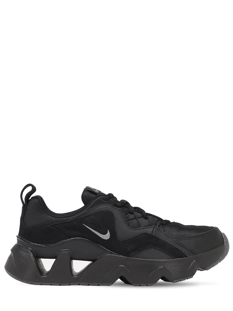 nike black ryz 365 sneakers