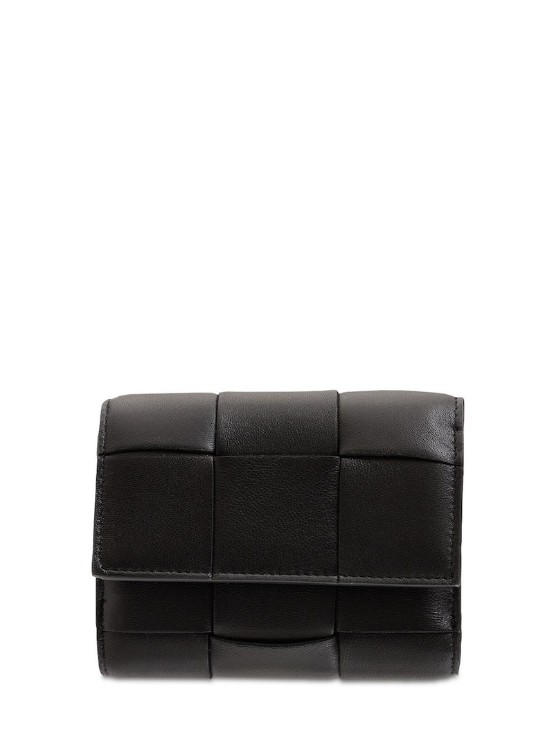 Intreccio leather bi-fold wallet - Bottega Veneta - Women | Luisaviaroma