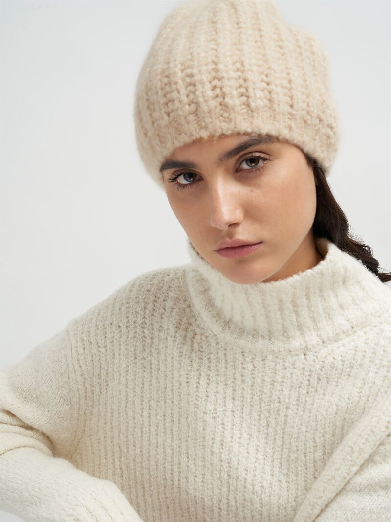 Loro Piana - Monte bianco cashmere knit beanie - Kasha | Luisaviaroma