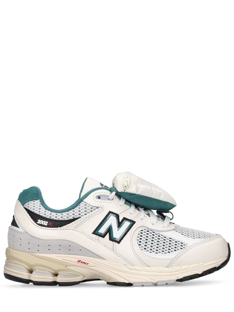NEW BALANCE POUCH-DETAIL LACE-UP