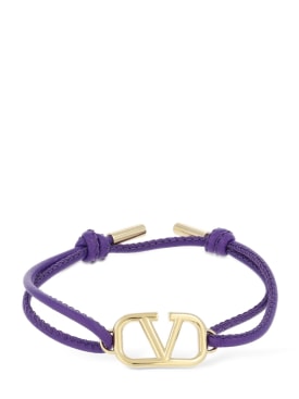 Valentino Garavani: Armband aus Leder mit Vlogo - Electric Violet - women_0 | Luisa Via Roma