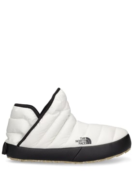 The North Face: Thermoball traction puffer booties - White - women_0 | Luisa Via Roma
