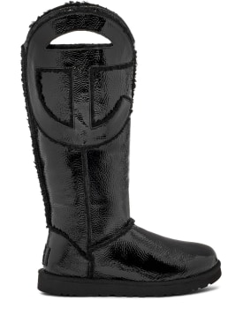 Ugg X Telfar: 10mm Telfar Tall crinkle patent boots - Black - women_0 | Luisa Via Roma