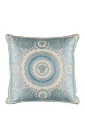 Versace: Crete De Fleur cushion - Blue - ecraft_0 | Luisa Via Roma