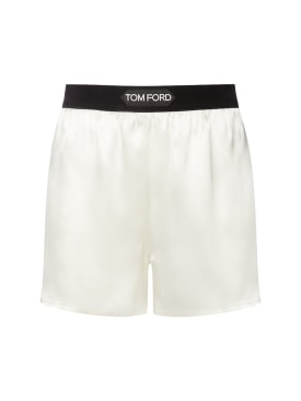 Tom Ford: Shorts de satén de seda con logo - Ecrú - women_0 | Luisa Via Roma