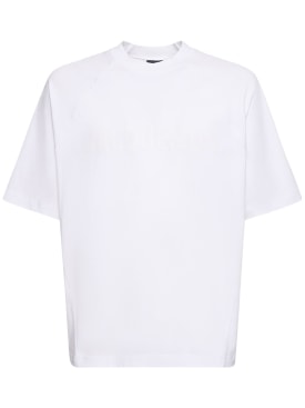 Jacquemus: T-shirt en coton Le Tshirt Typo - Blanc - men_0 | Luisa Via Roma