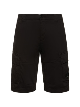 C.P. Company: Stretch cotton cargo shorts - Siyah - men_0 | Luisa Via Roma