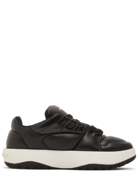 Dsquared2: Icon leather low sneakers - Siyah - men_0 | Luisa Via Roma