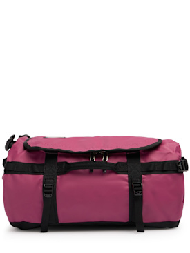 The North Face: Bolso duffle S Base Camp - Cyber Berry - men_0 | Luisa Via Roma